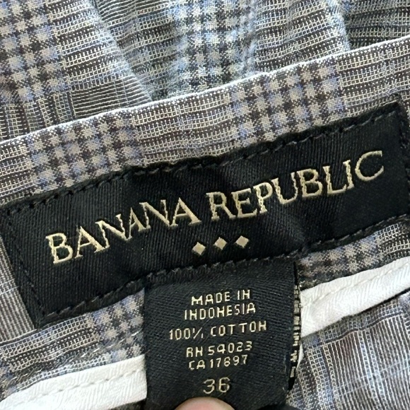 Banana Republic Men’s Size 36 Plaid 11” Chino Shorts - Picture 3 of 8